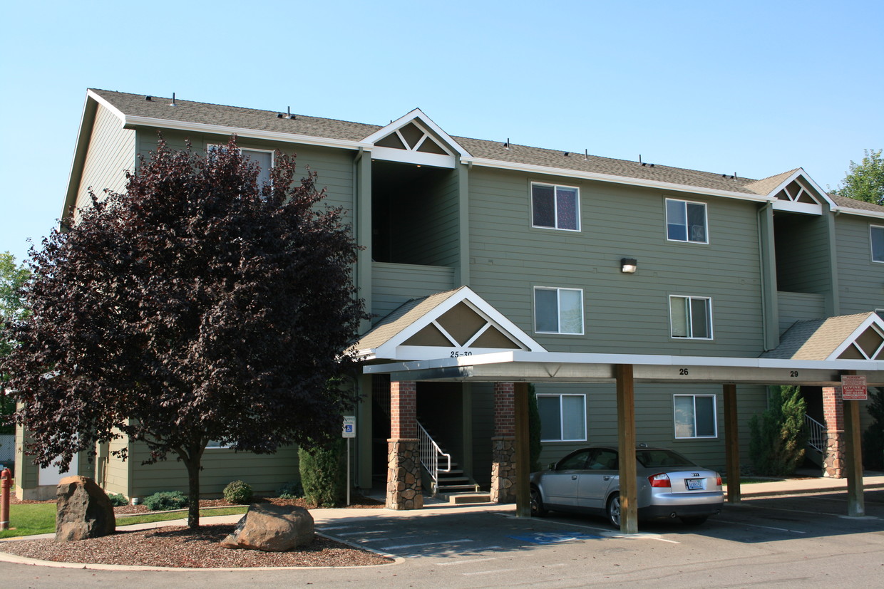 Primary Photo - Rosevue Apartments