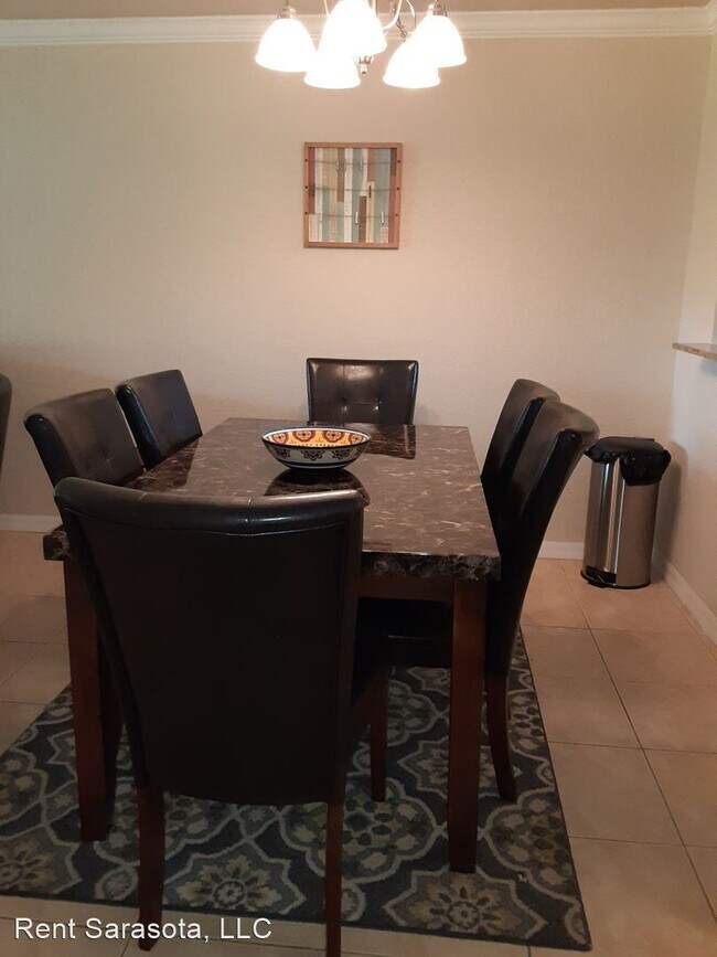 Building Photo - 2 br, 1 bath House - 918 La Costa Circle, #3