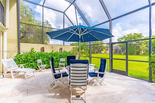 Building Photo - Costa Del Sol Boulevard, Doral, FL 33178 - 3 BR 3 BA townhouse