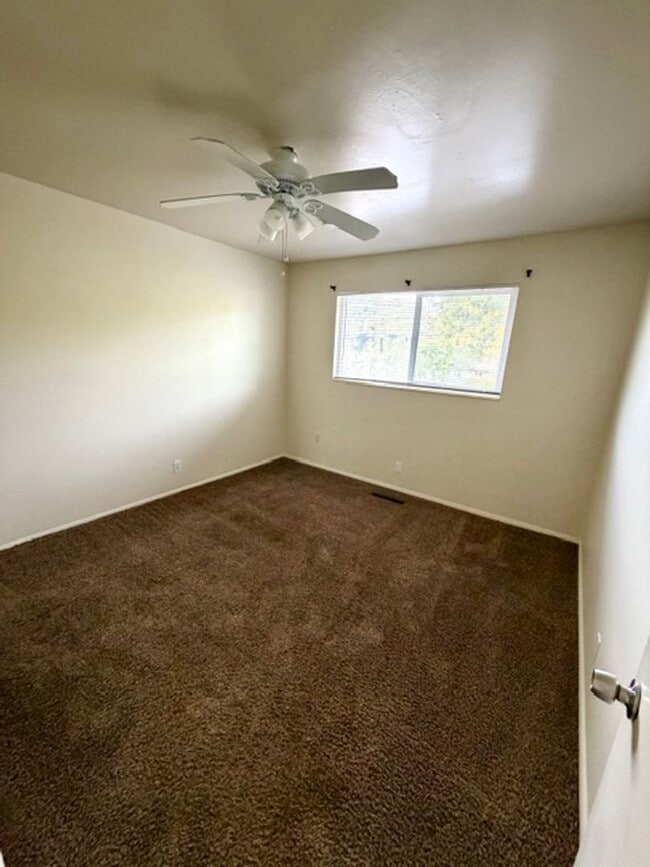 Building Photo - 2564 S 700 E