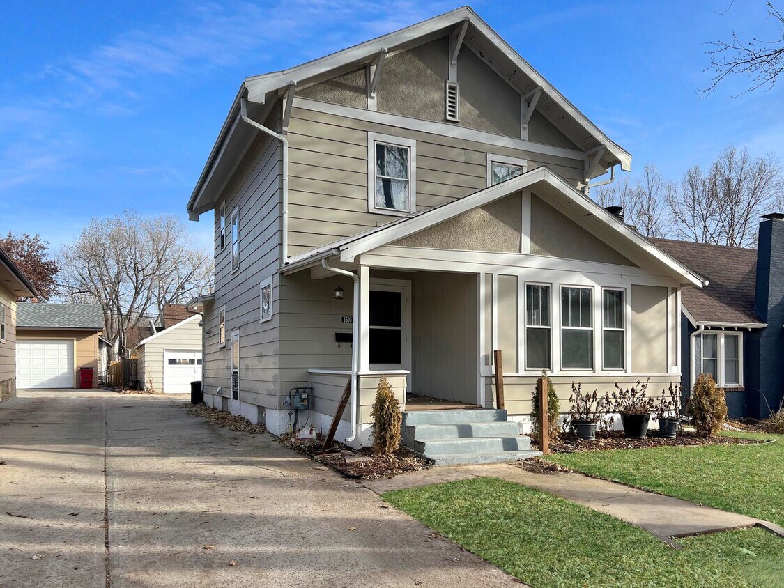 Modern 3Bedroom 2Bathroom Home House Rental in Sioux Falls, SD