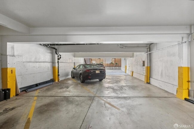 Building Photo - 1831 Grant Ave