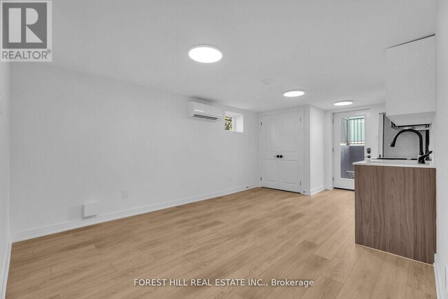 Building Photo - 105 Galloway Rd