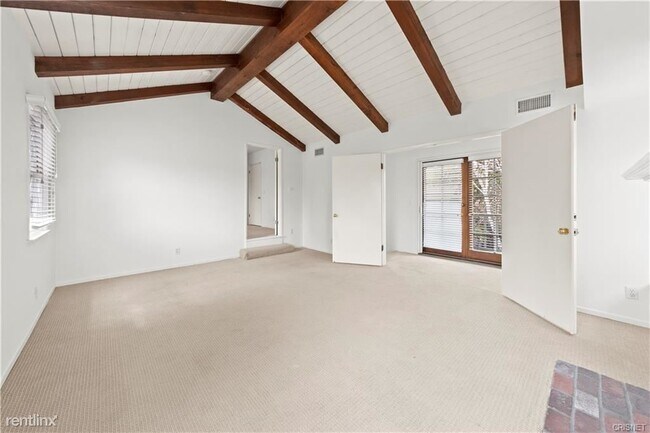Building Photo - 4 br, 3 bath House - 23804 Oxnard St