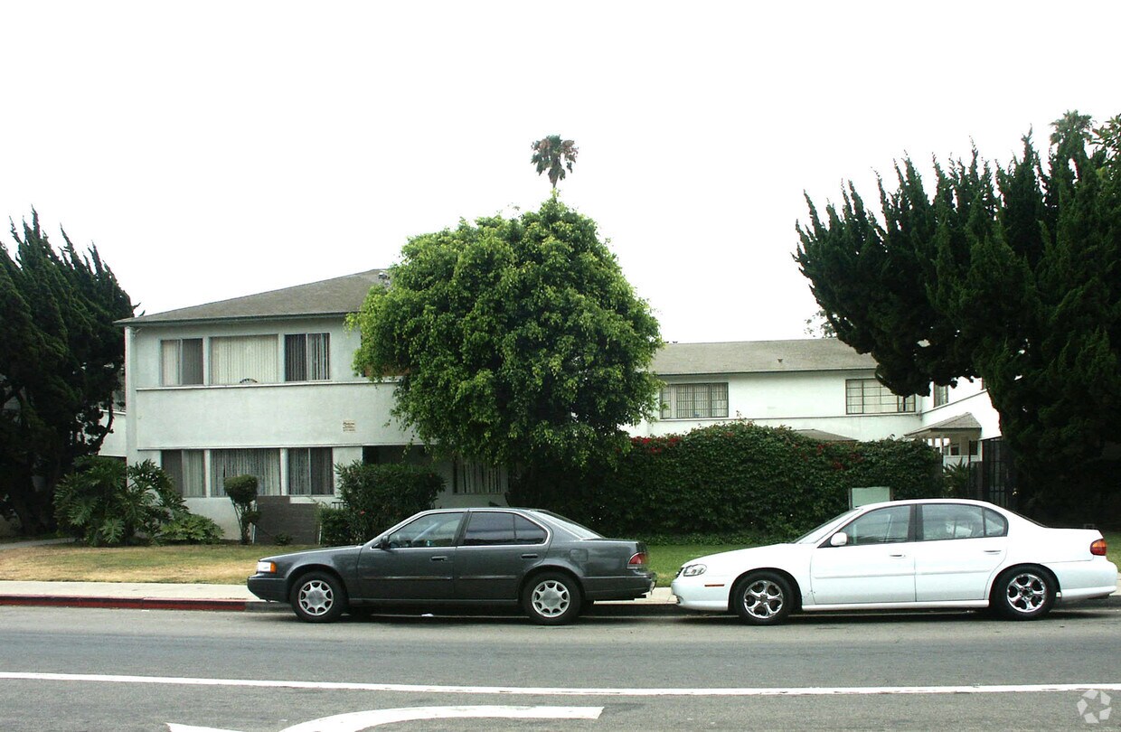 Foto del edificio - 706-720 W 5th St