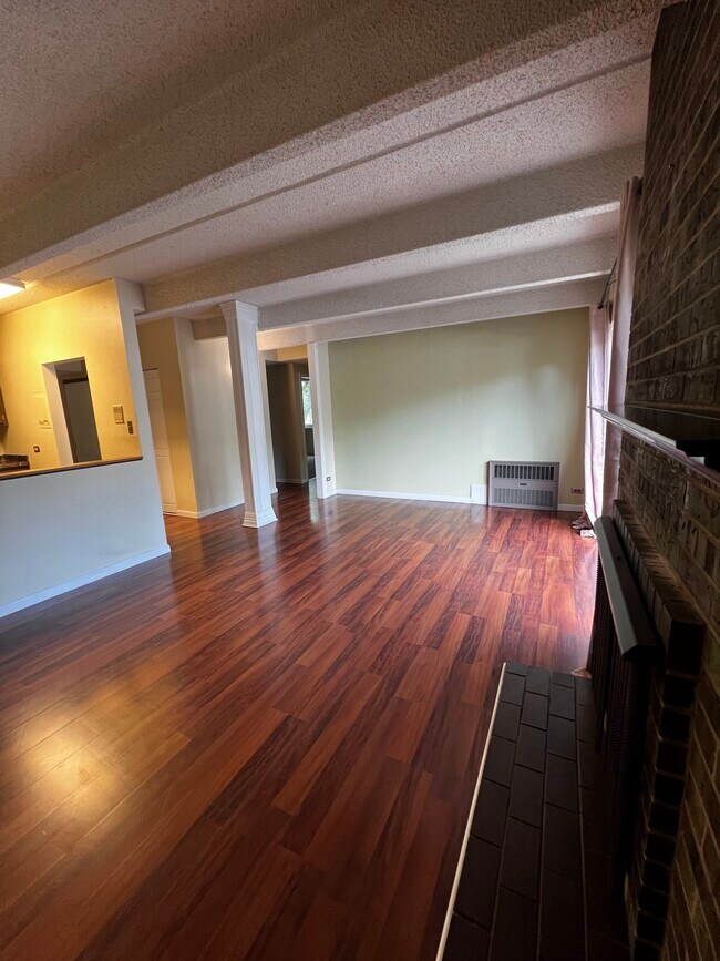 Photo - 555 E 10th Ave Apartment