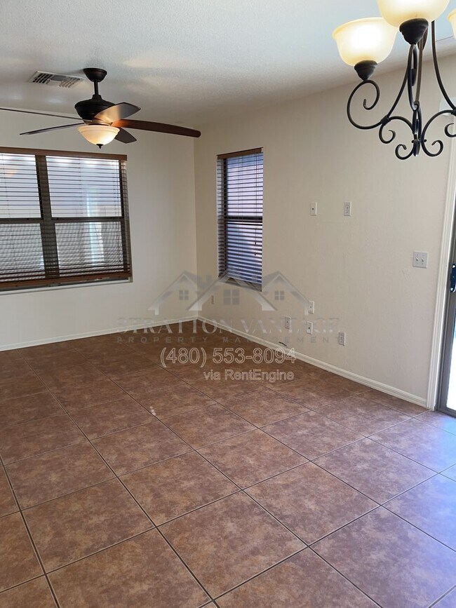 Foto del edificio - 9592 N 82nd Ave