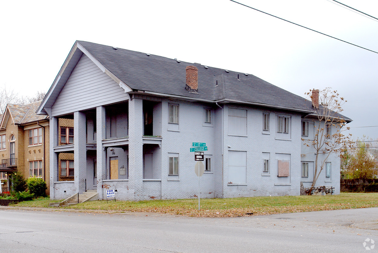 Building Photo - 1701 N College Ave