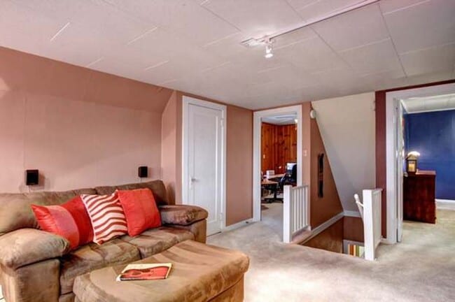 Building Photo - Beautifully Maintained Ballard Tudor