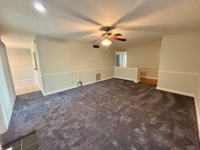 Foto del edificio - 57 Doranne Ct