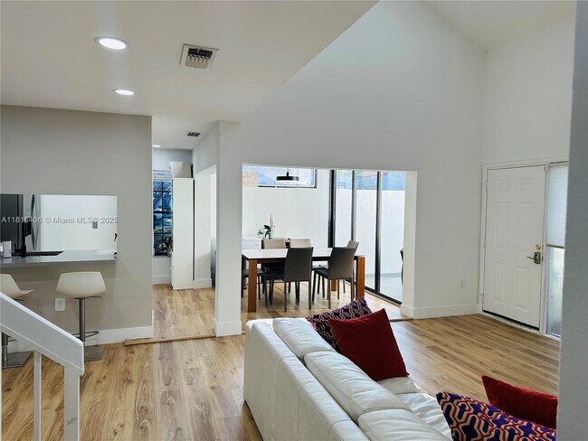 Foto del edificio - 20903 Leeward Ct