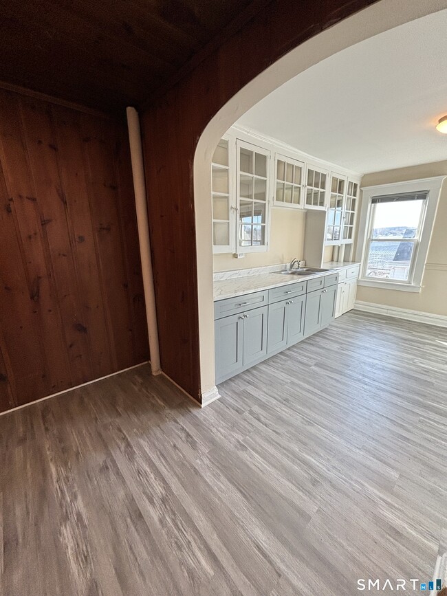 Foto del edificio - 409 Main St