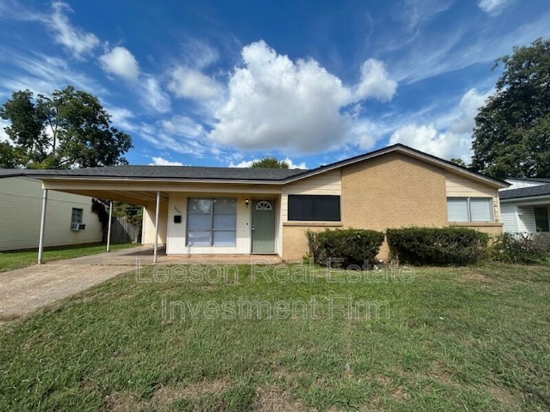 Foto principal - 3227 Gay Blvd