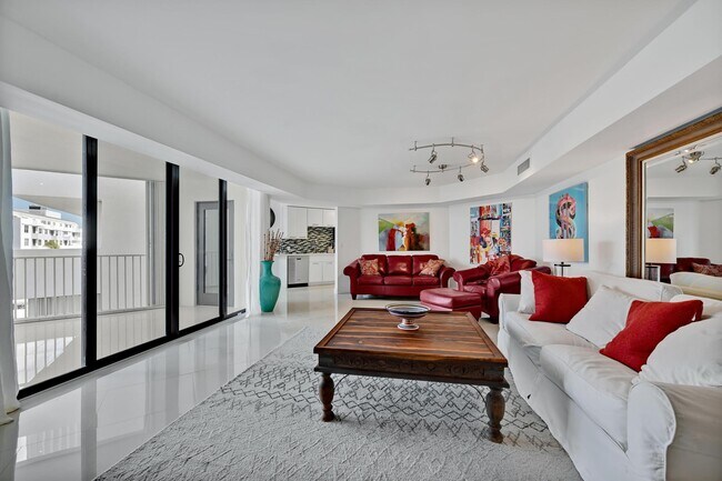 Foto del edificio - 2860 S Ocean Blvd