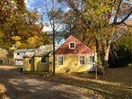 Primary Photo - Cozy Two Bedroom Single Family in Country ...