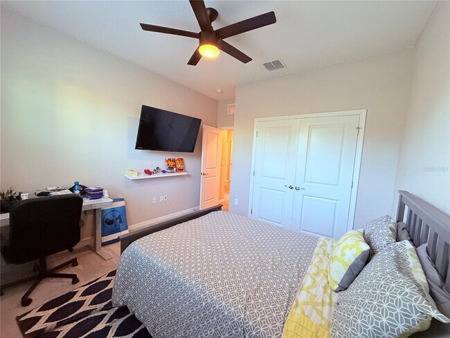 Foto del edificio - 8321 Praise Dr