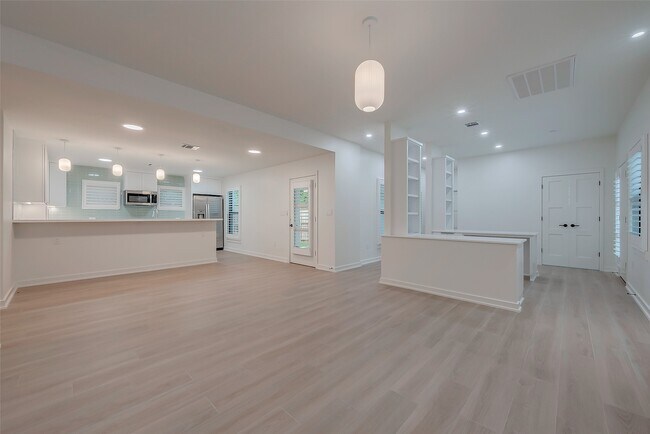 Foto del edificio - 2702 Delano St