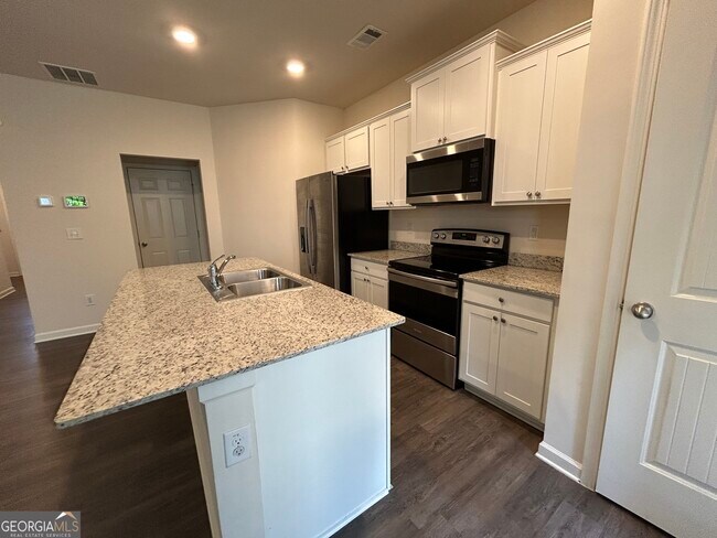 Foto del edificio - 5320 Barberry Ave