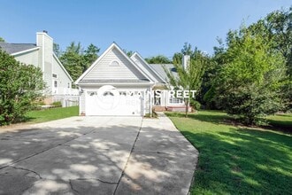 Building Photo - 13841 Poppleton Ct