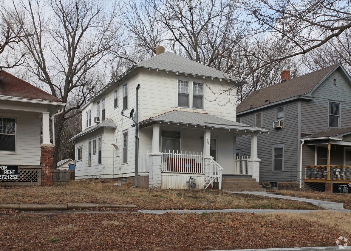 1807 SW Lincoln St, Topeka, KS 66604 Apartments in Topeka, KS