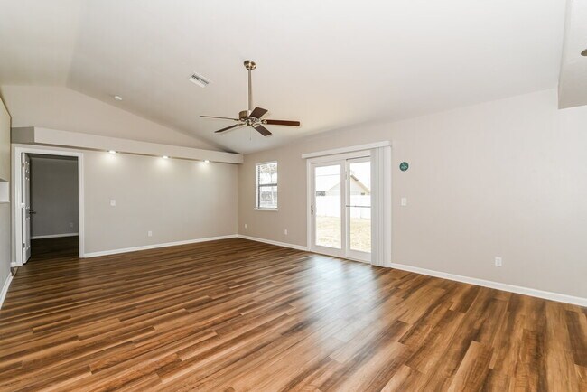 Building Photo - 147 SW 29th St