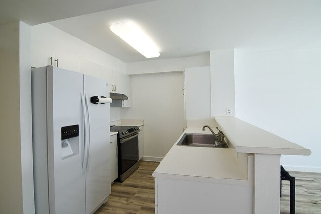 Foto del edificio - 1450 Young St