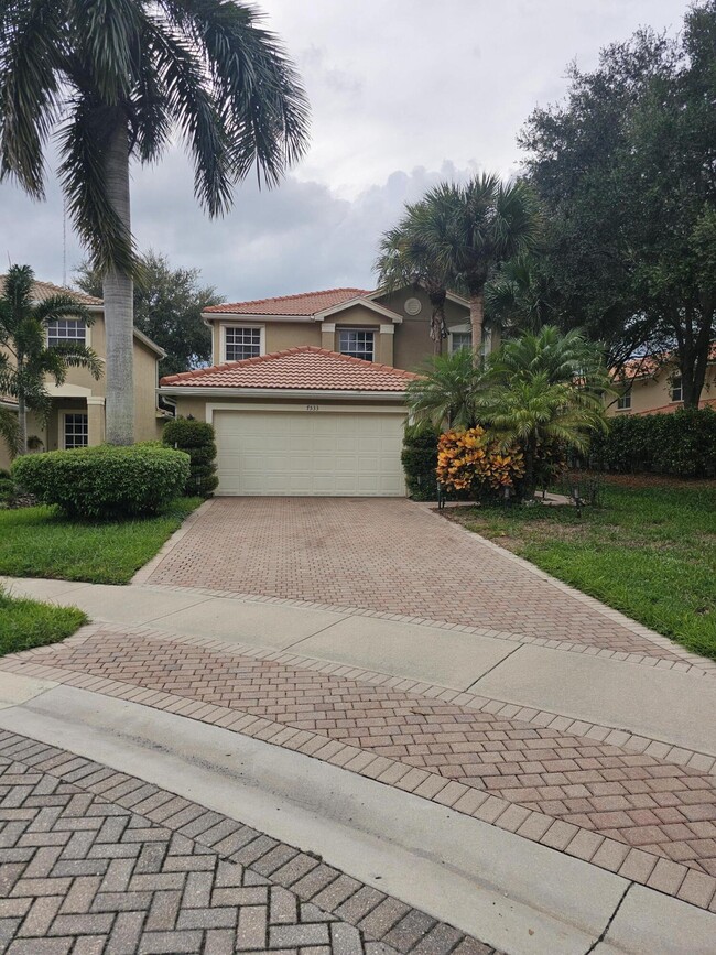 Foto del edificio - 7533 Topiary Ave