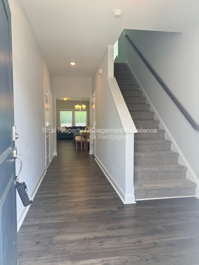 Foto del edificio - 540 Barrington Row Ave