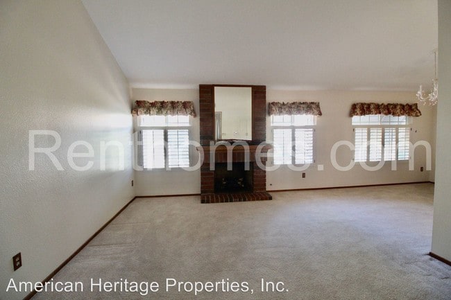 Building Photo - 3 br, 2 bath House - 10757 Gabacho Drive