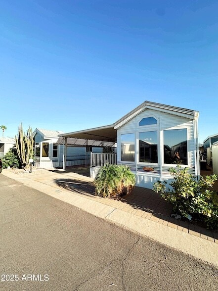 Building Photo - 8700 E University Dr