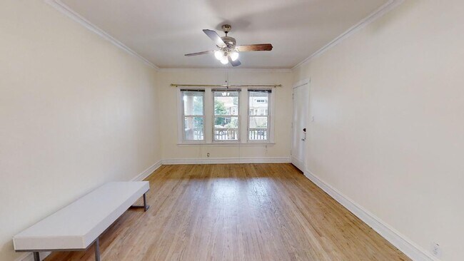 Building Photo - 5648 W Gunnison St