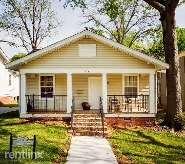 Primary Photo - 3 br, 2 bath House - 946 Harding St.