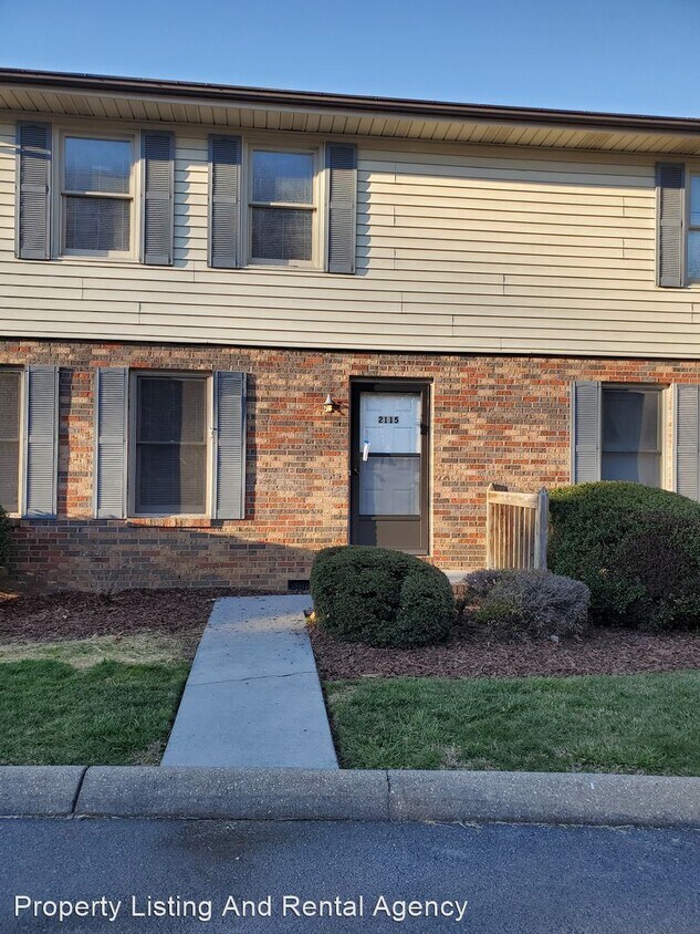 Primary Photo - 2115 Hickory Springs Rd