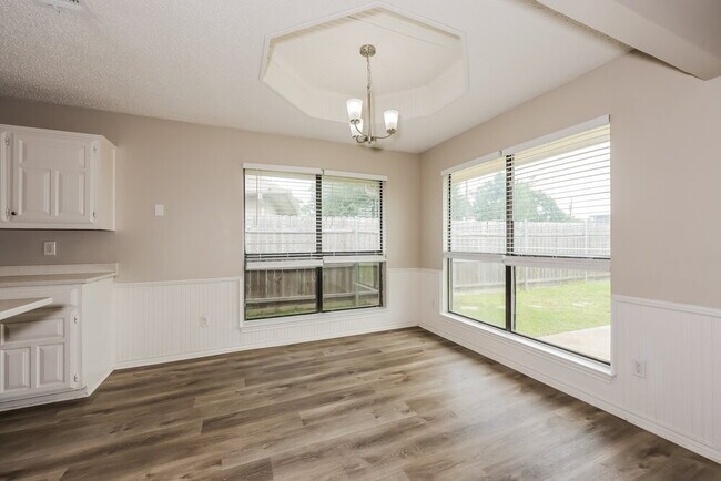 Foto del edificio - 308 Southlake Dr