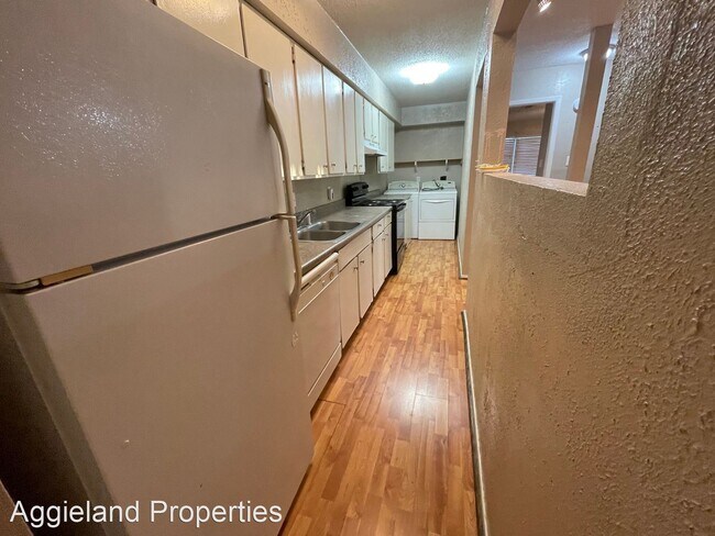Building Photo - 2 br, 2 bath House - 1108 Autumn Circle - C