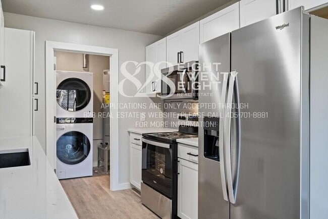 Beautiful 3 Bed/2 Bath Duplex Less Than 1 Mile from Campus! - Beautiful 3 Bed/2 Bath Duplex Less Than 1 Mile from Campus! House