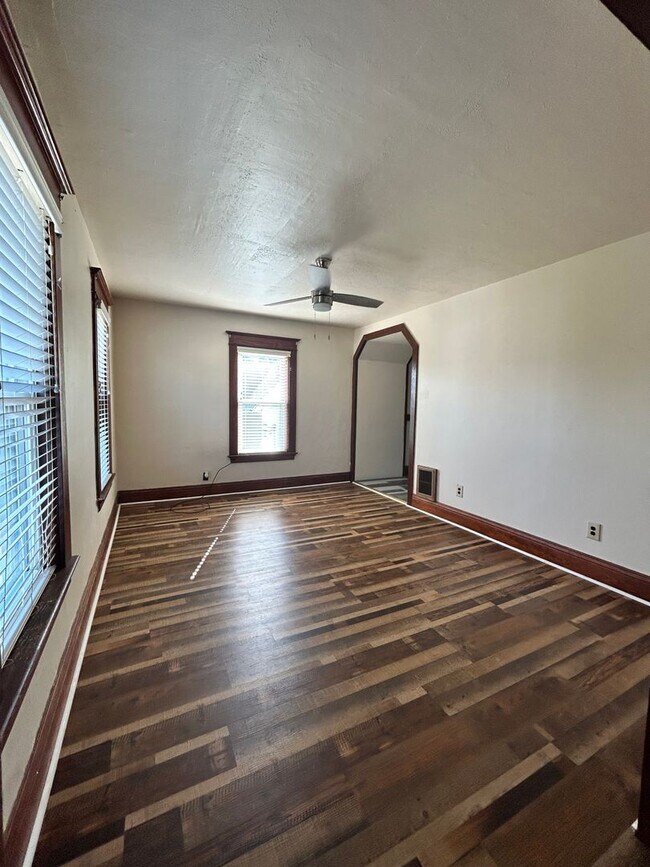 Foto del edificio - 8 S Jefferson St