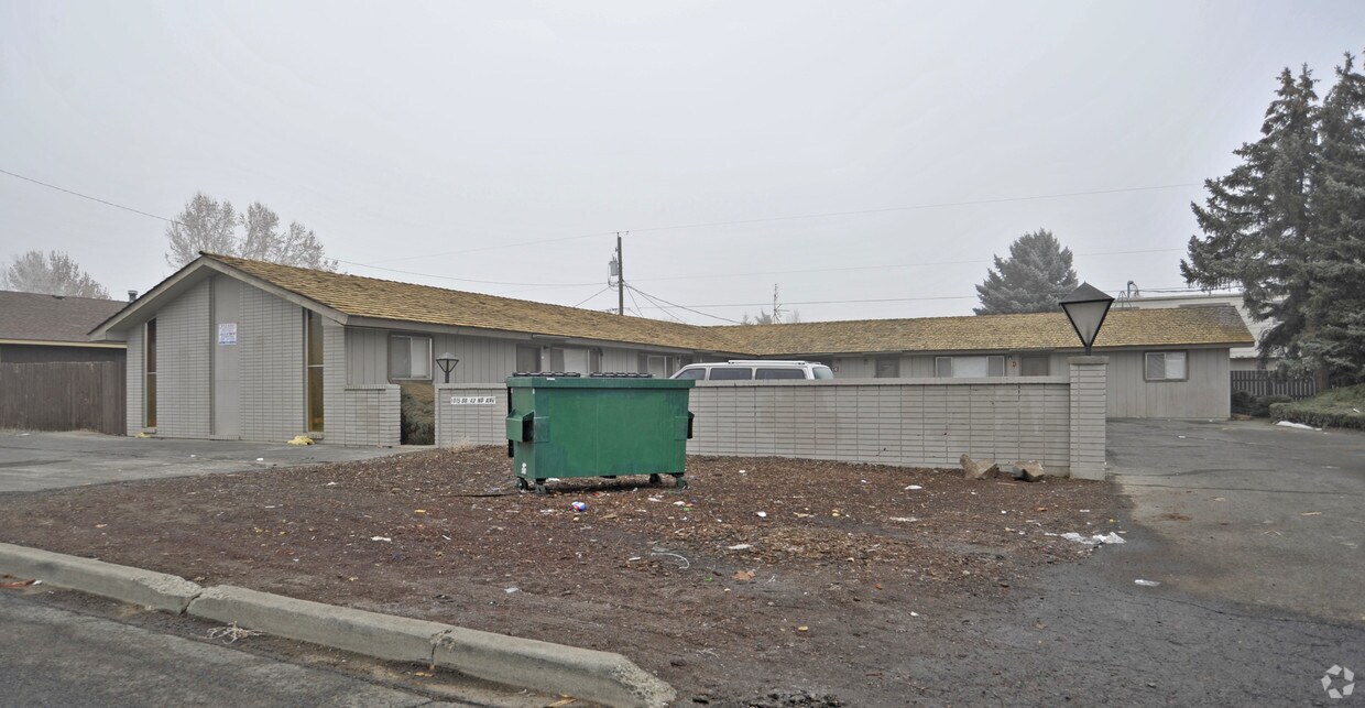 Primary Photo - 1015-1019 S 42nd Ave