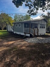 Building Photo - 86 Stocks Dr
