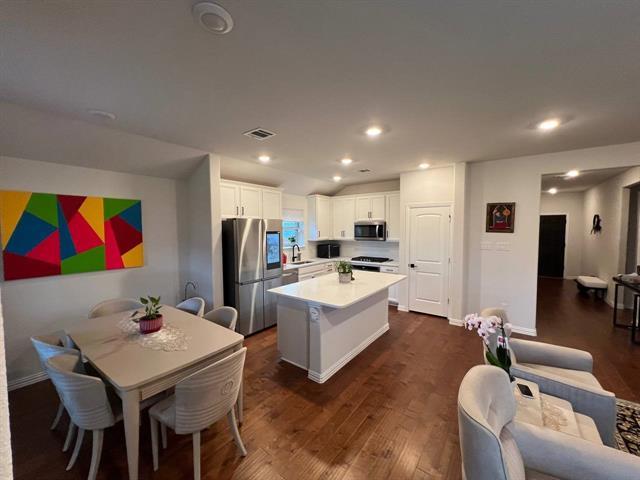Building Photo - 5309 Pagewood Dr