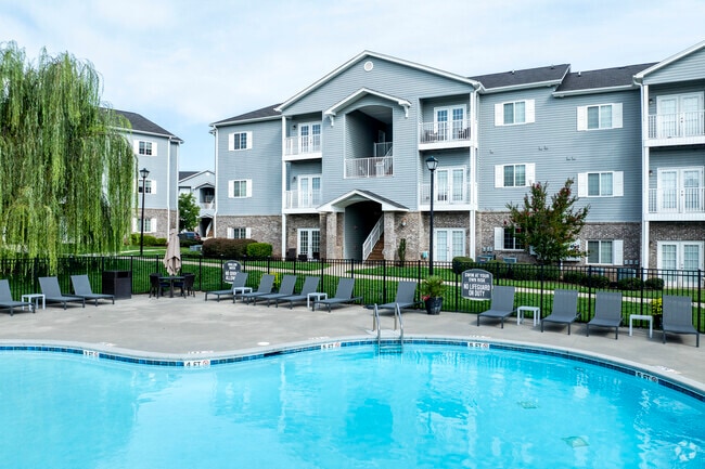 Resort-Style Swimming Pool with Sundeck - Palisades at Ballentine