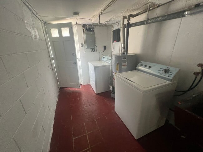 Photo - 6801 E Roosevelt Blvd House