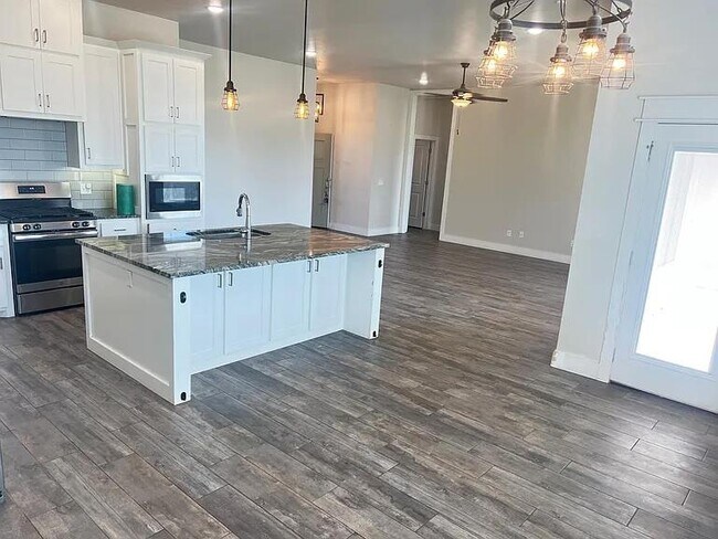 Foto del edificio - 8212 NW 151st St