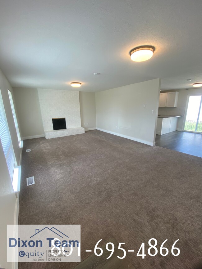 Building Photo - 792 Shepard Ln