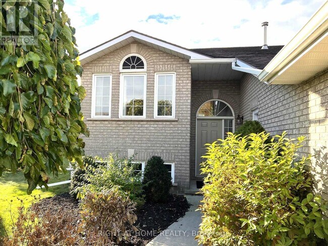 Photo du bâtiment - 590 Arbour Crescent