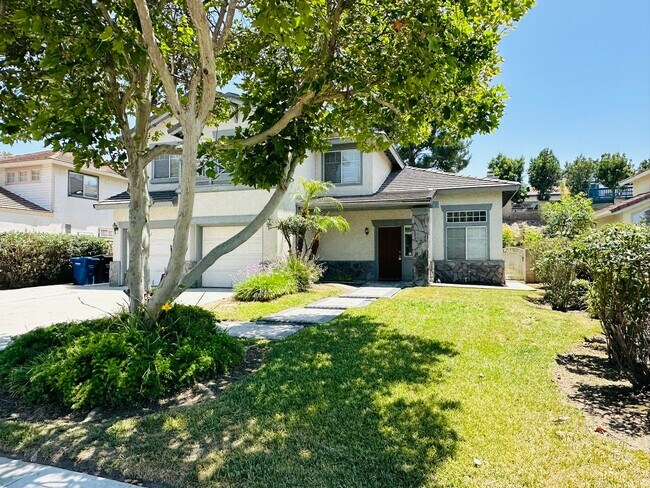 Building Photo - Spacious 4 Bedroom with Loft in Loma Linda