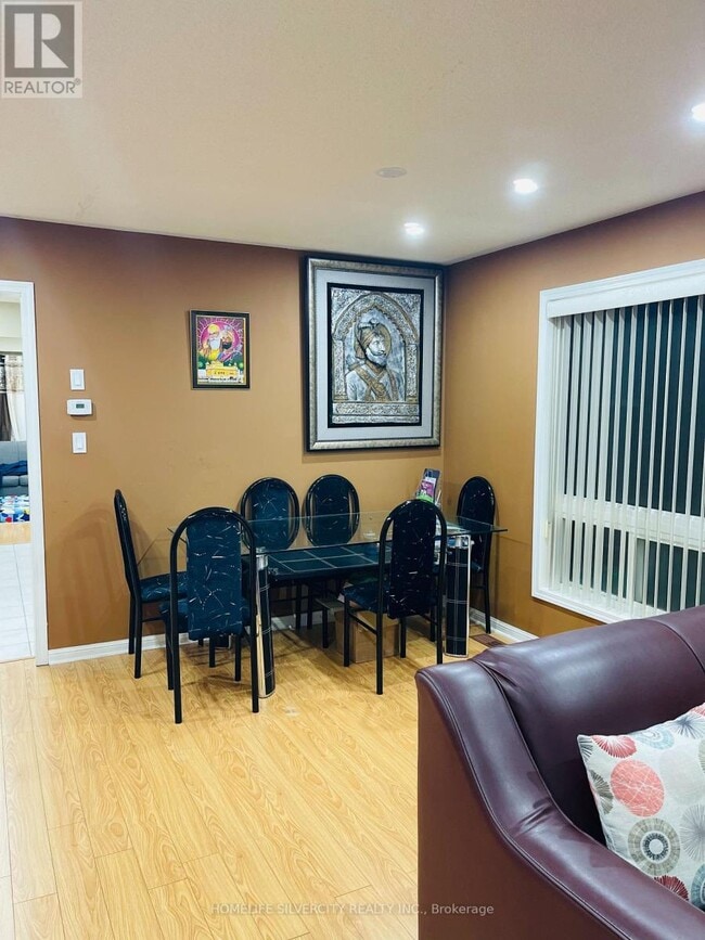 Building Photo - 45 Keats Terrace