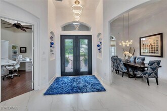 Building Photo - 8957 Shenendoah Cir