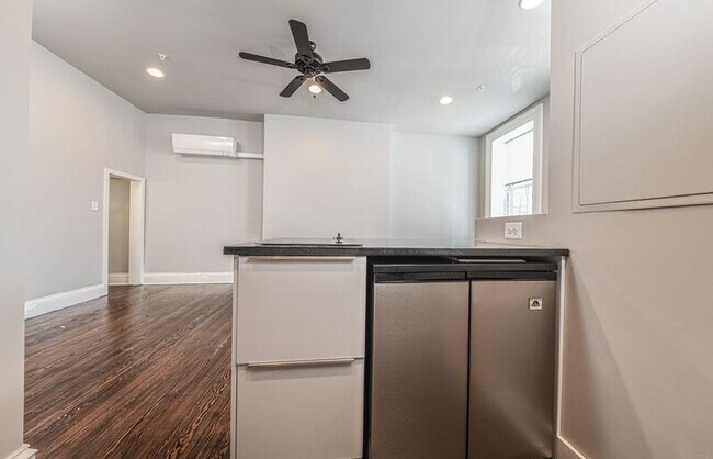 Building Photo - 808 N Calvert St