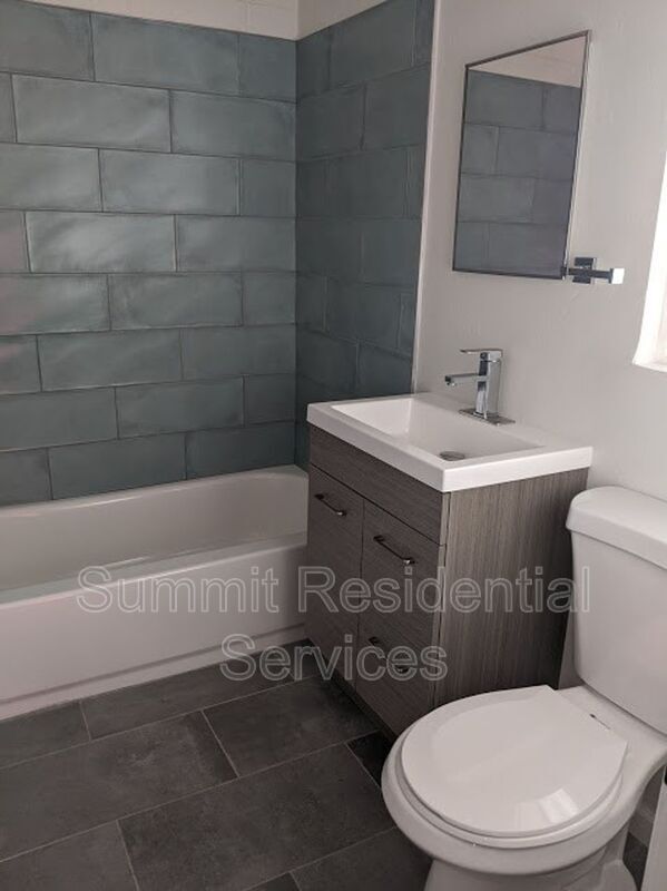 Foto del edificio - 2766 N Forgeus Ave